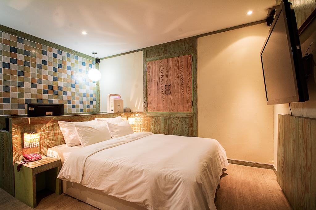 Max Hotel Теджон Номер фото