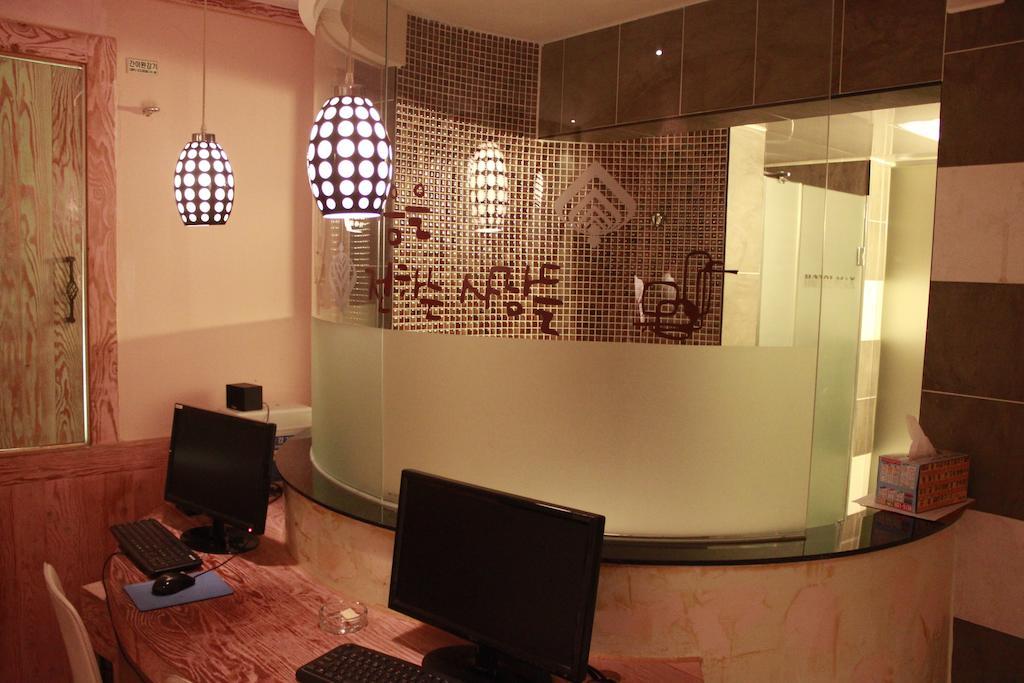 Max Hotel Теджон Екстер'єр фото